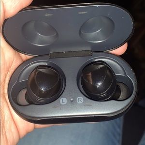 Samsung wireless headphones